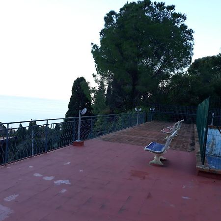 F&L A Taormina Apartment ภายนอก รูปภาพ